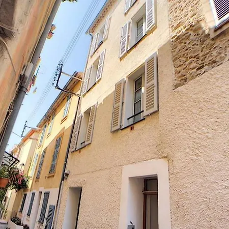 Le Safranier Emy Apartman